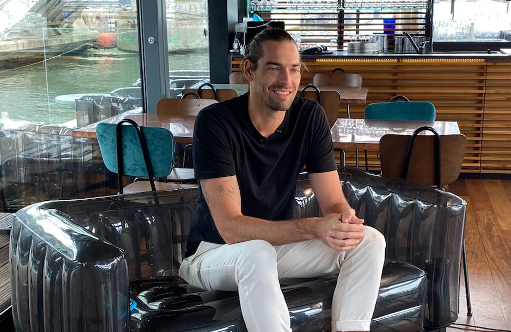 Échange | Camille Lacourt