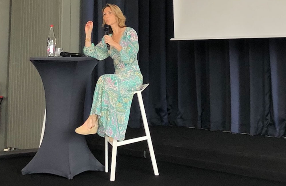 Intervention | Julia de Funès