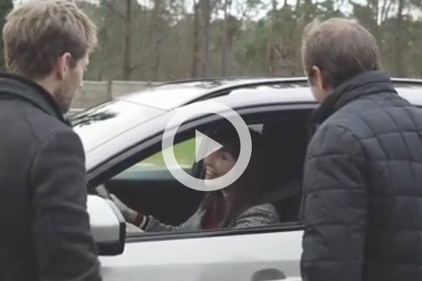 Jaguar > Romain Grosjean et Alix Bénézech